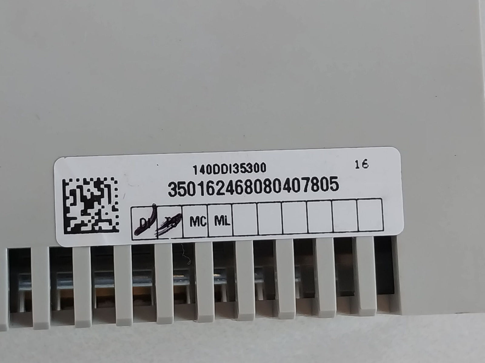 Telemecanique/Schneider 140Ddi35300 Input Module 24Vdc