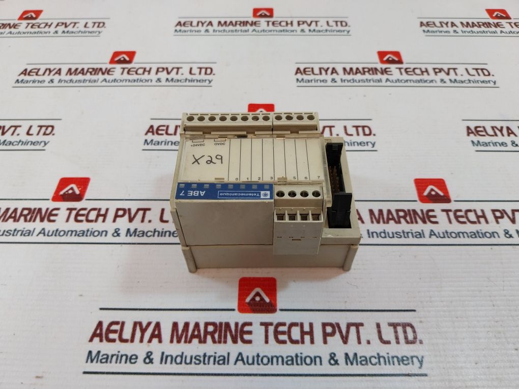 Telemecanique Abe7-r08S111 Connection Module +24Vdc