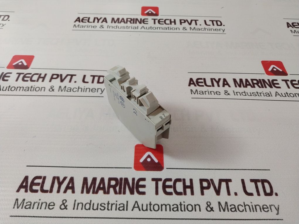 Telemecanique Abr-1S318B Relay 24V Ac Dc