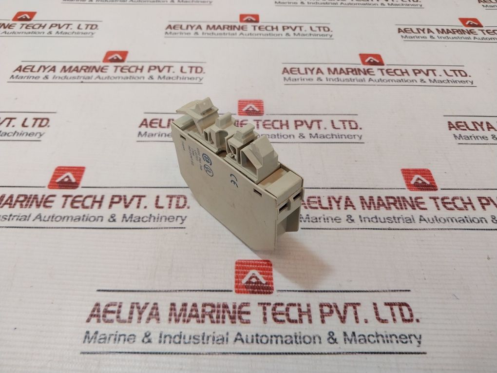 Telemecanique Abr-1S318B Interface Relay Module 24V Ac Dc