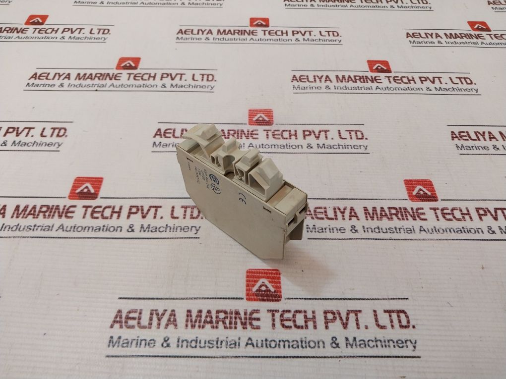 Telemecanique Abr-1S418B Relay Module 24V Ac Dc