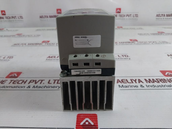 Telemecanique Atv08Hu18M2X Drive 0.75 Kw-200/240 V