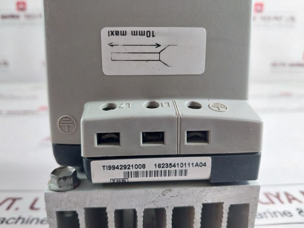 Telemecanique Atv08Hu18M2X Drive 0.75 Kw-200/240 V