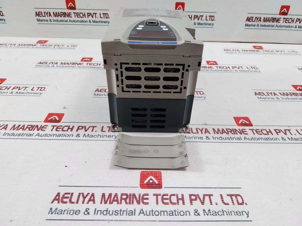Telemecanique Atv71H075N4Z Variable Speed Drive