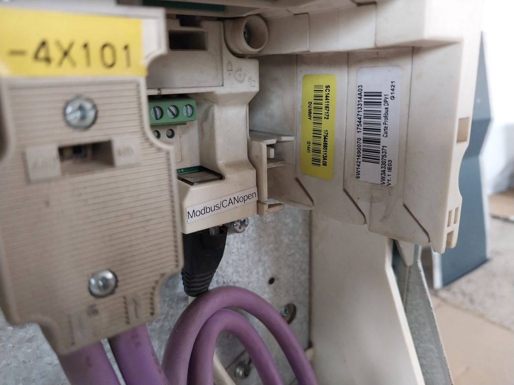 Telemecanique Atv71Qc16Y Variable Speed Drive