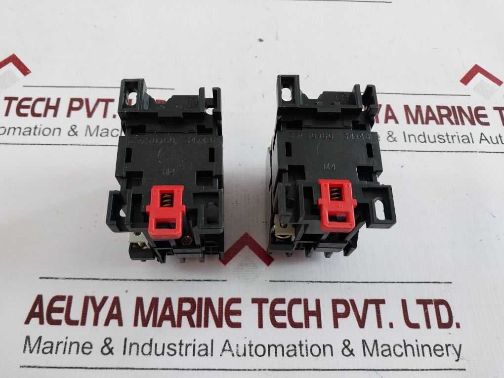 Telemecanique Ca2-dn1229.A65 Auxiliary Contactor Relay 110-120V 60Hz