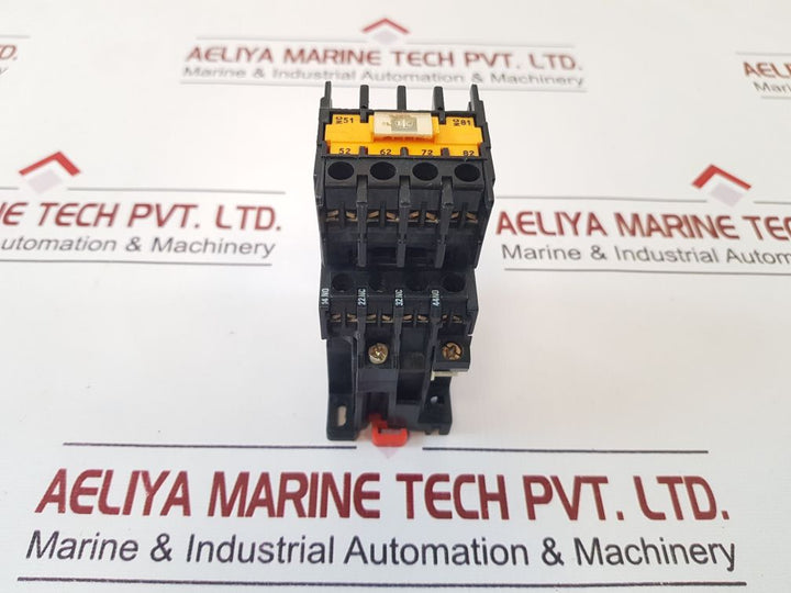 Telemecanique Ca2-dn1229•A 65 Contactor With La1-d04 A 65 Auxiliary Contact
