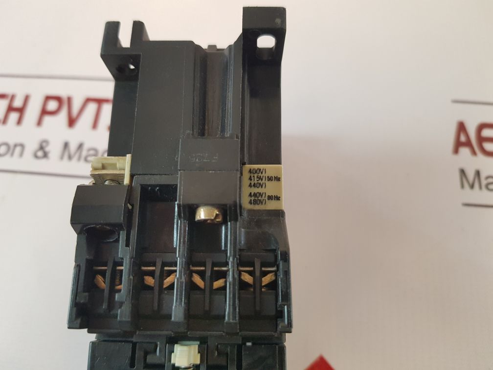 Telemecanique Ca2-dn1229•A 65 Contactor With La1-d04 A 65 Auxiliary Contact
