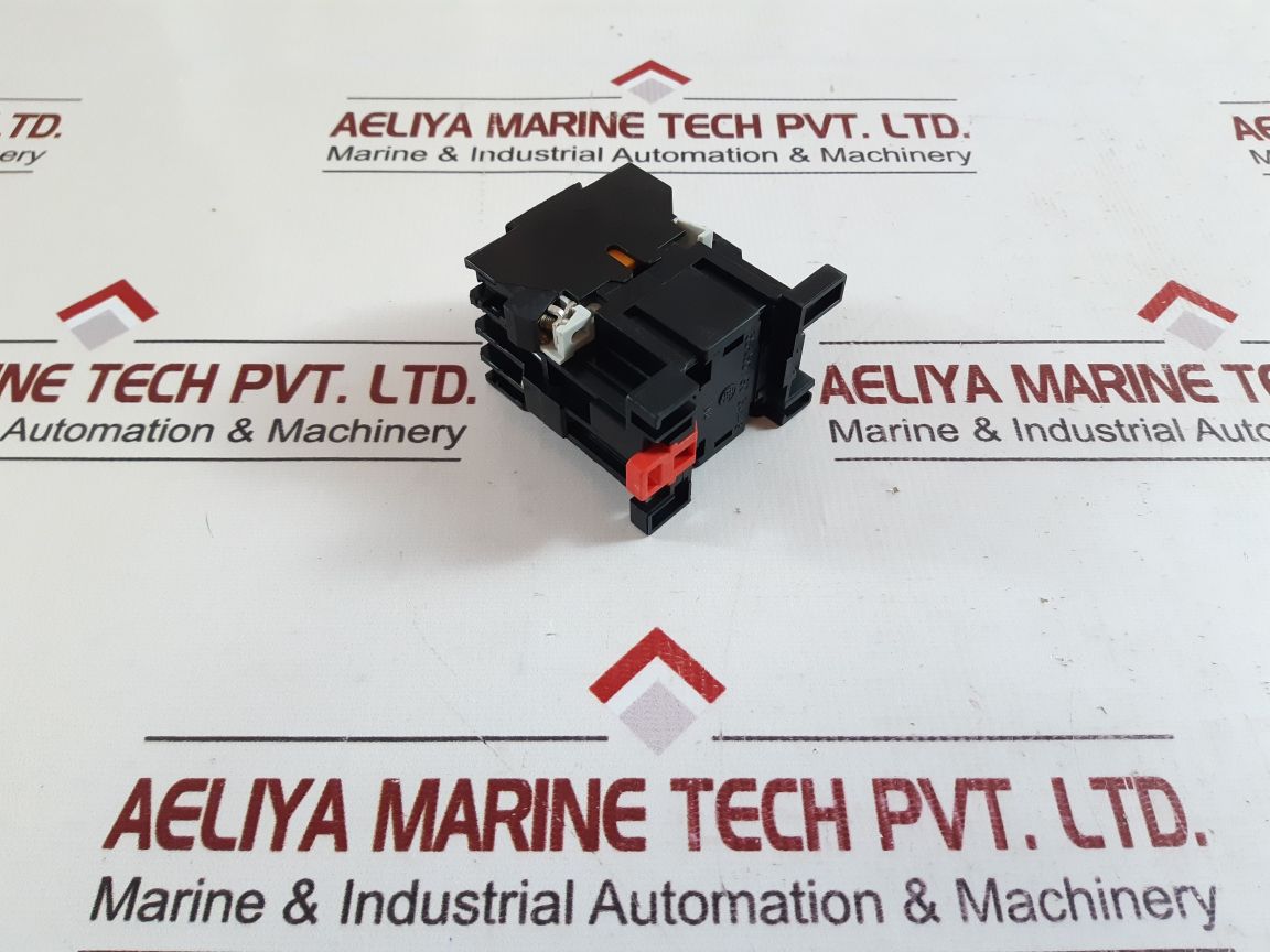 Telemecanique ca2-dn1319.a65 relay ca2-dn1319ma65