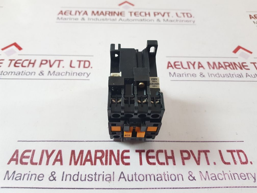 Telemecanique Ca2-dn140.A65 Control Relay
