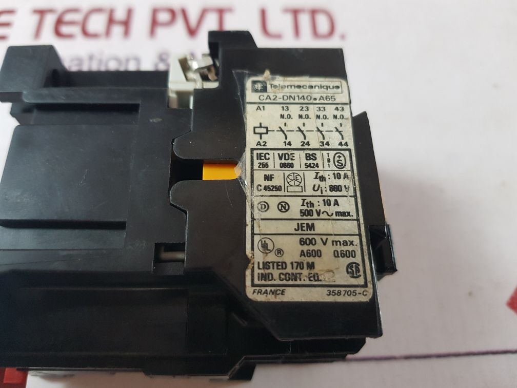 Telemecanique Ca2-dn140.A65 Control Relay
