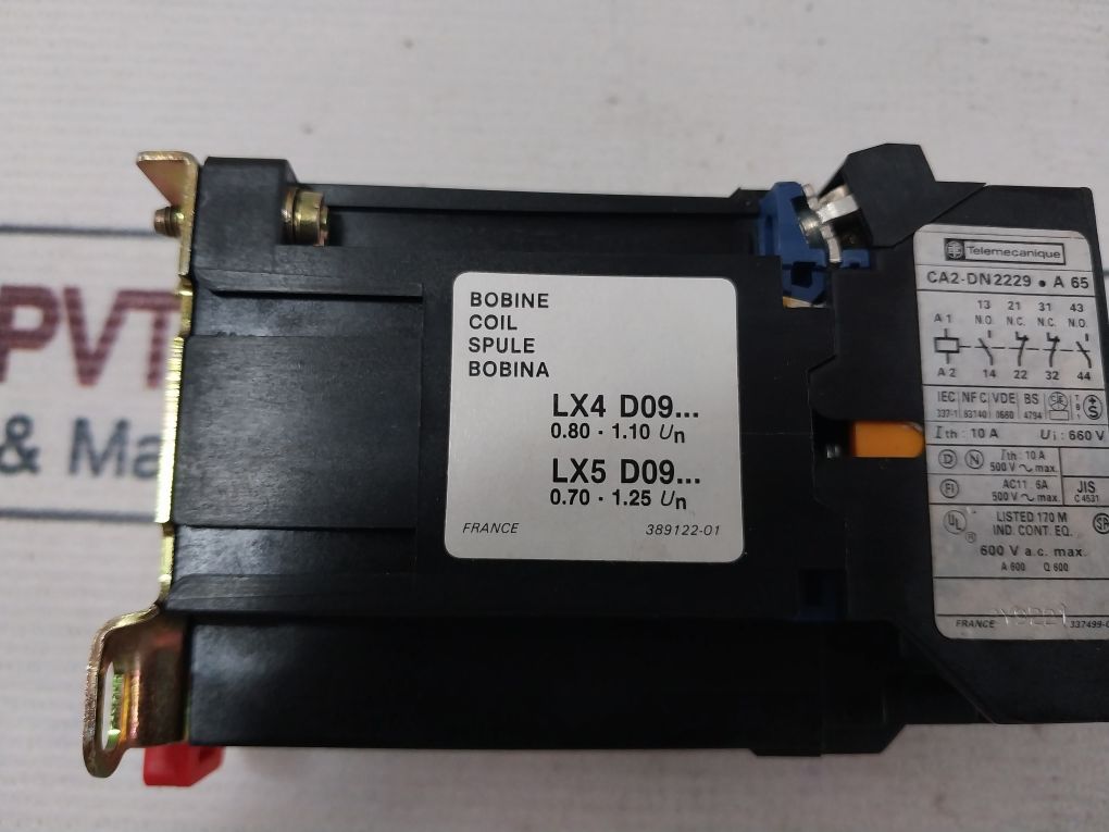 Telemecanique Ca2-dn2229•A 65 Control Relay 10A