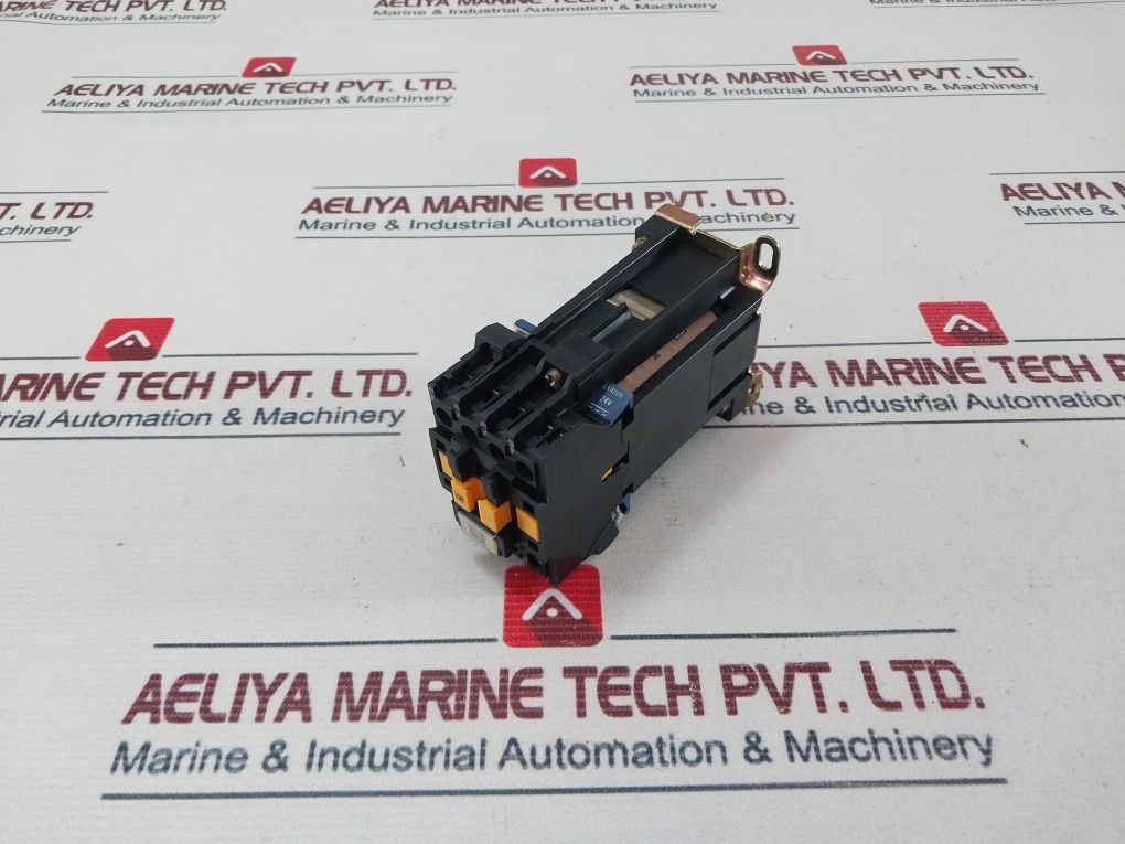 Telemecanique Ca2-dn2229•A 65 Control Relay 10A