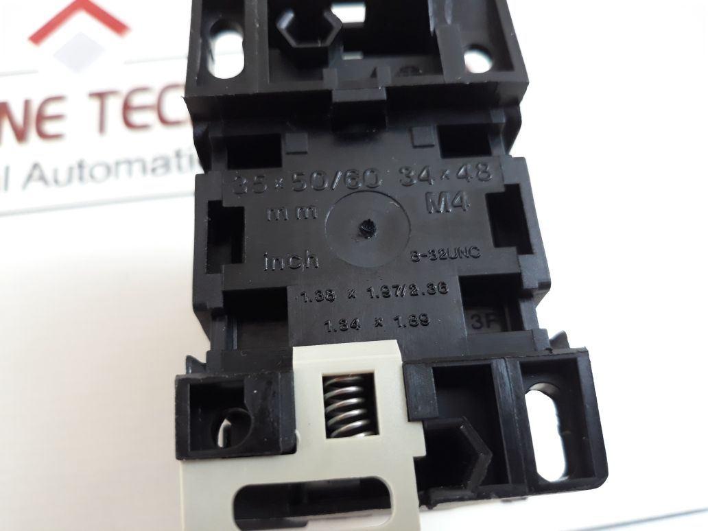 Telemecanique Ca2-dn22M7 Control Relay 