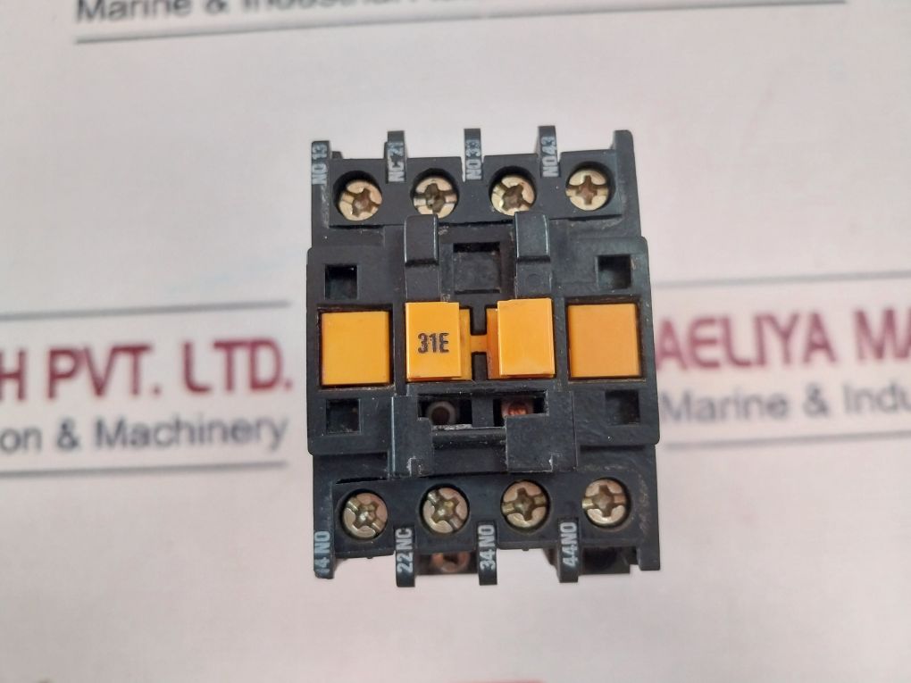 Telemecanique Ca2-dn2319•A65 Contactor 660V