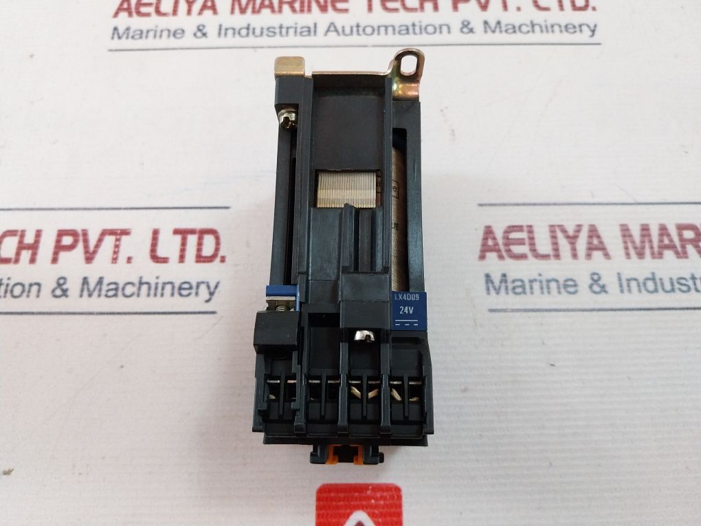 Telemecanique Ca2-dn240•A65 Contactor Relay