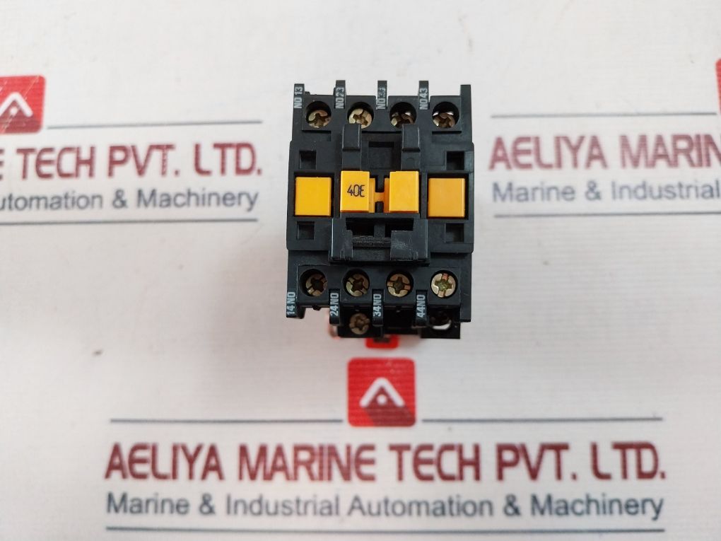 Telemecanique Ca2-dn240•A65 Contactor Relay