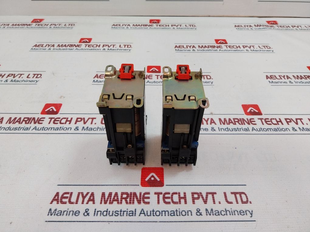 Telemecanique Ca2-dn240•A65 Contactor Relay
