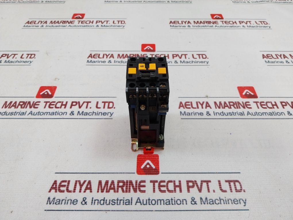 Telemecanique Ca2-dn240•A65 Contactor Relay