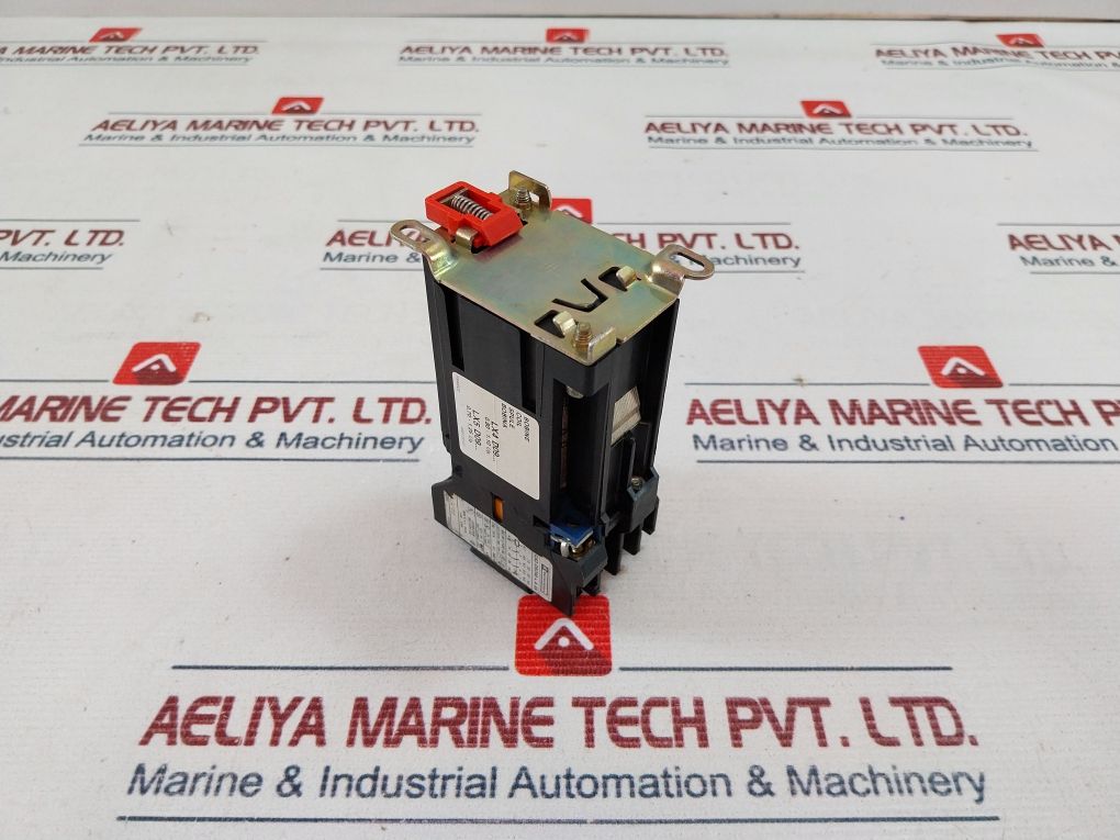 Telemecanique Ca2-dn240•A65 Contactor Relay
