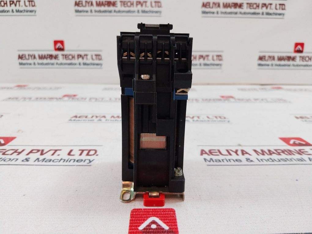 Telemecanique Ca2-dn240•A65 Contactor Relay