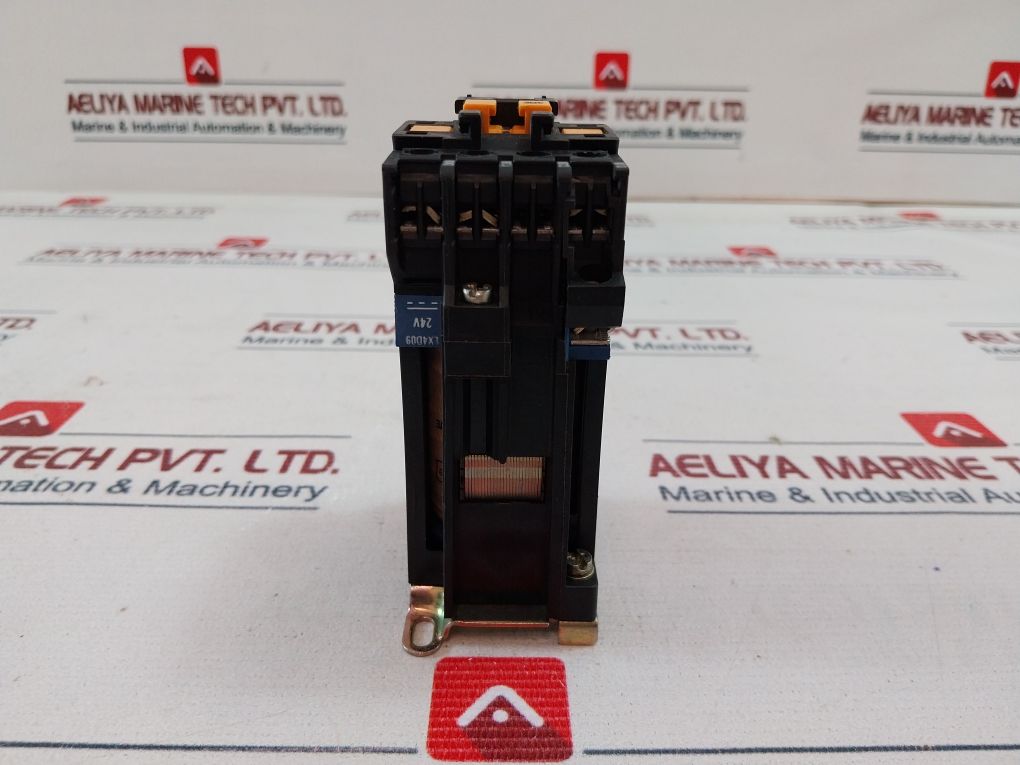 Telemecanique Ca2-dn240•A65 Contactor Relay