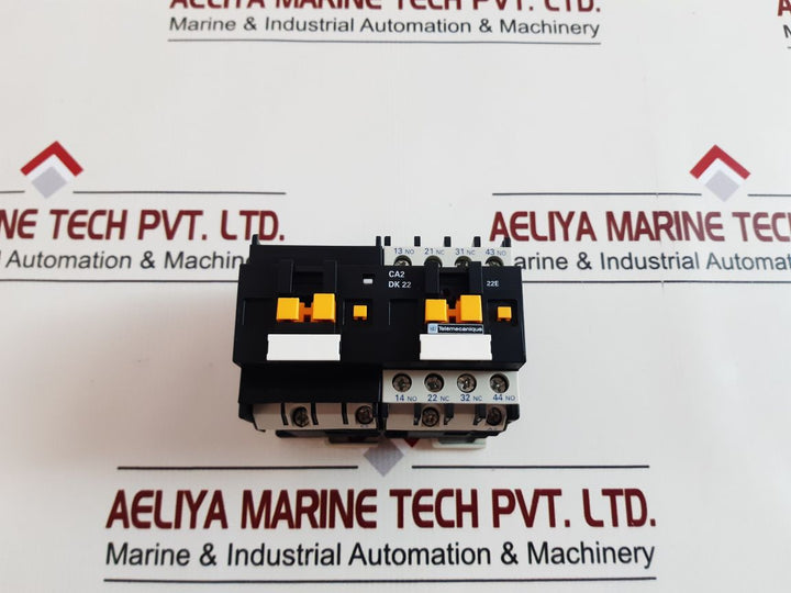 Telemecanique Ca2 Dk22B7 Latching Control Relay