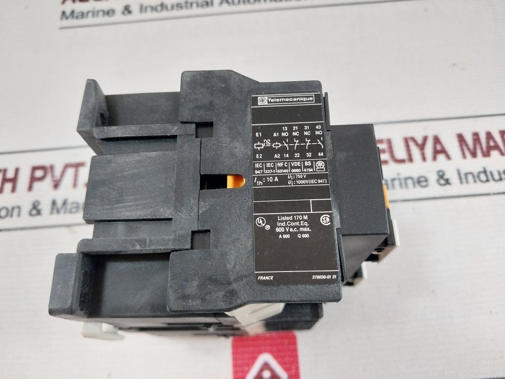 Telemecanique Ca2 Dk 22 Control Relay