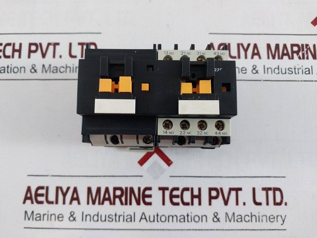 Telemecanique Ca2 Dk 22 Latching Relay/Control Relay Ca2Dk22M7