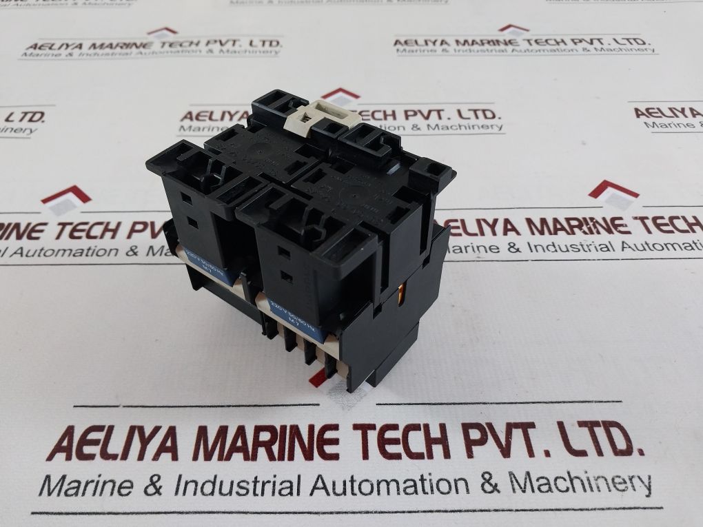 Telemecanique Ca2 Dk 22 Latching Relay/Control Relay Ca2Dk22M7