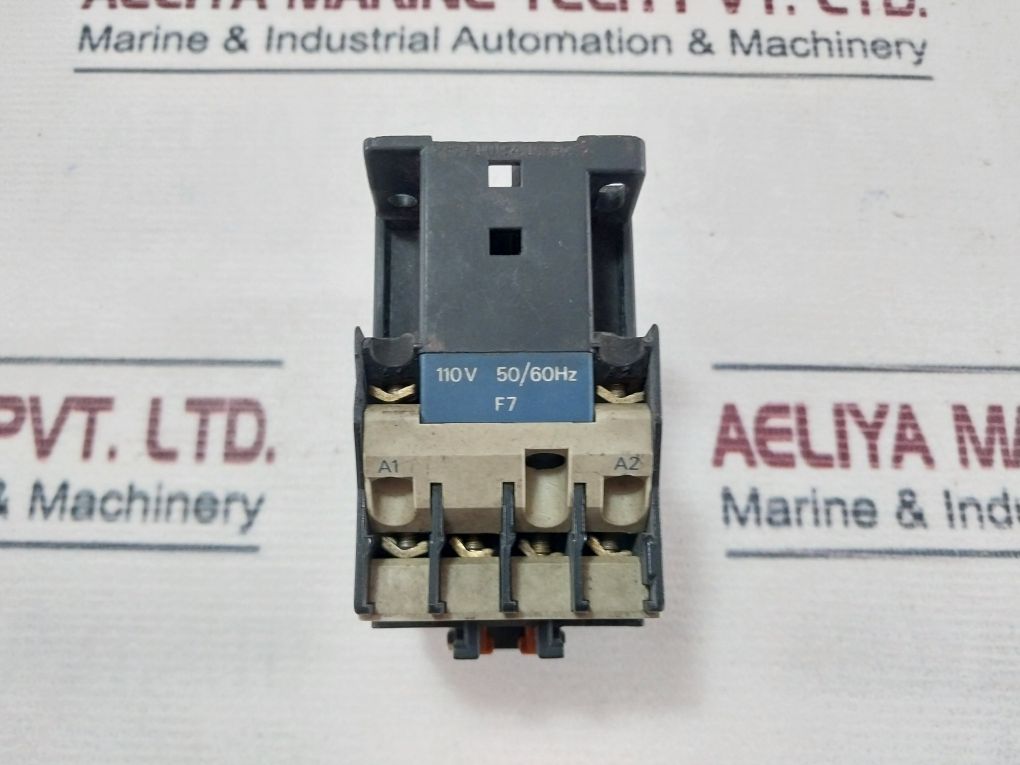 Telemecanique Ca2 Dn22 Control Relay