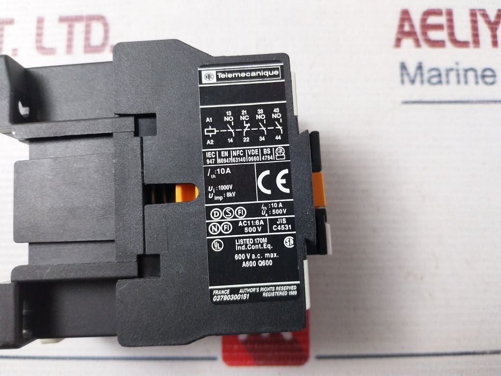 Telemecanique Ca2 Dn31P7 Contactor Relay 230V 50/60Hz