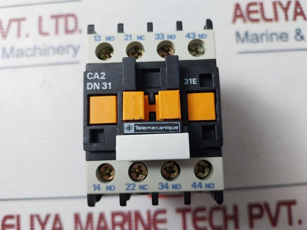 Telemecanique Ca2 Dn31P7 Contactor Relay 230V 50/60Hz