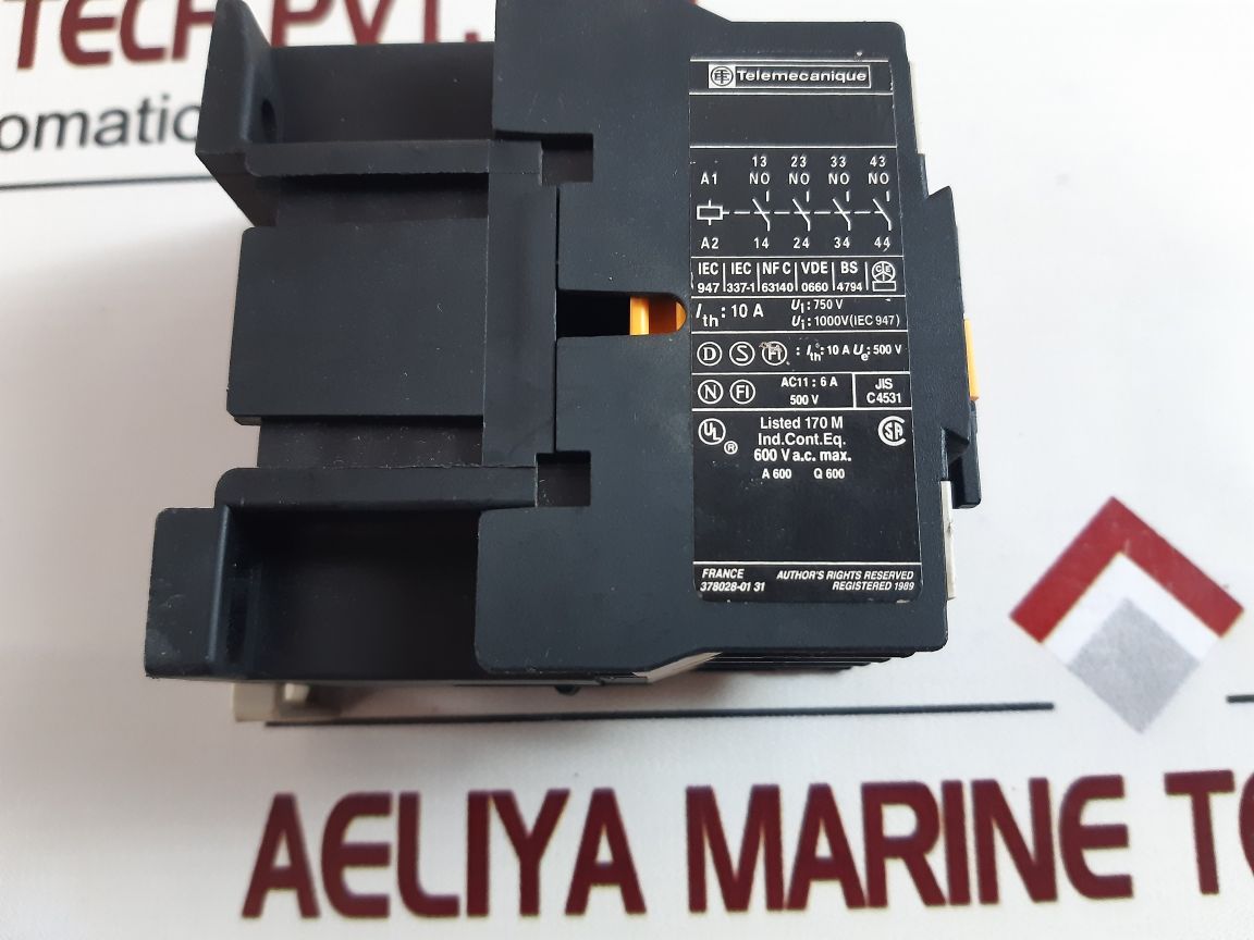 Telemecanique ca2 dn40m7 control relay