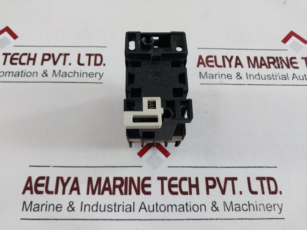 Telemecanique Ca2Dn22M7 Control Relay 220 V 50/60 Hz