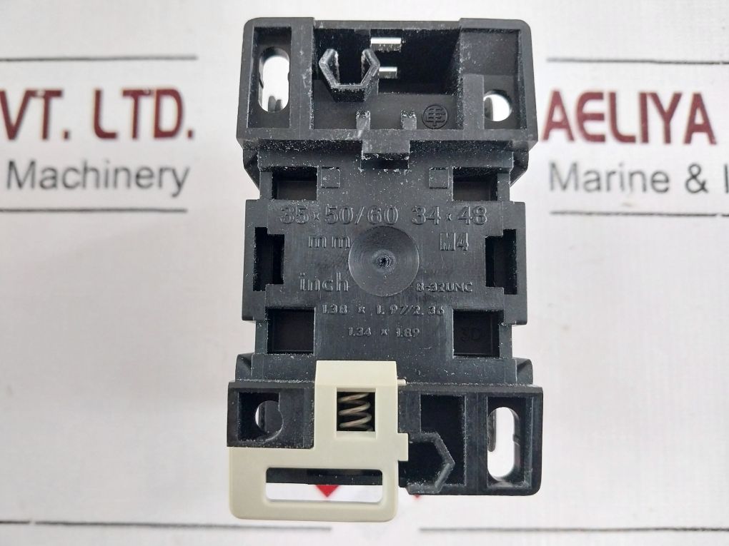 Telemecanique Ca2Dn22M7 Control Relay 220 V 50/60 Hz