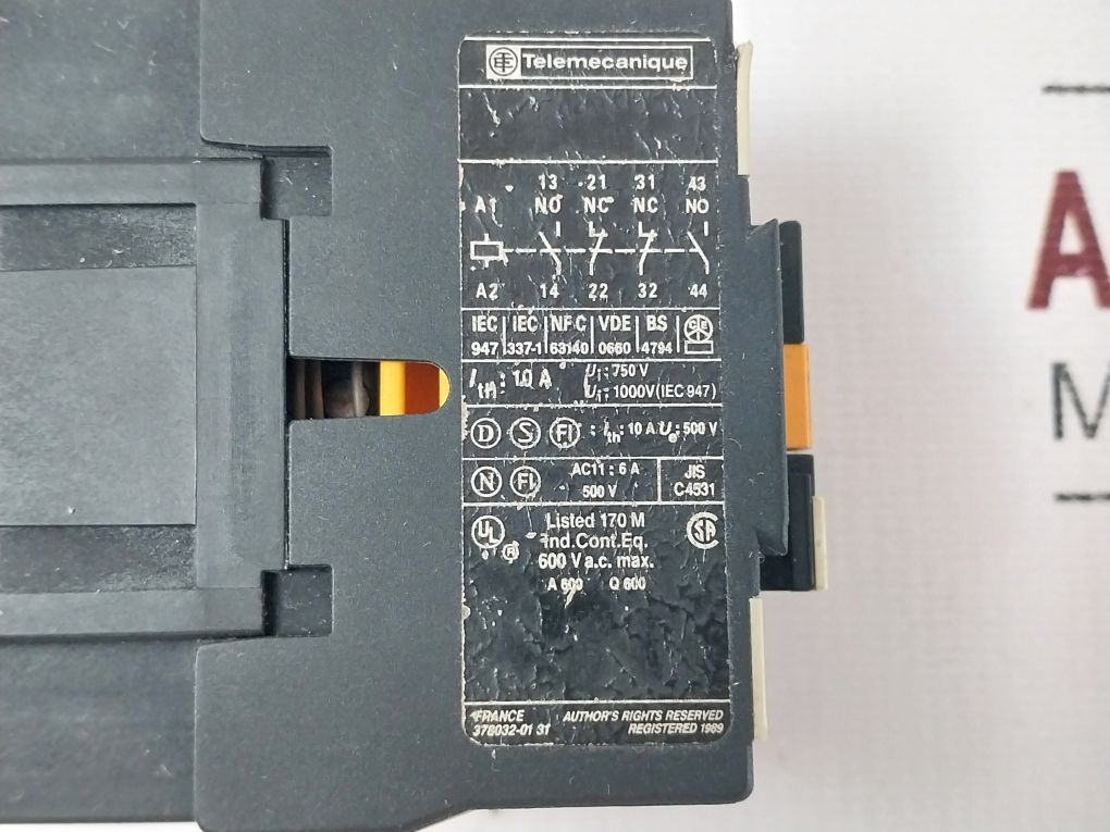Telemecanique Ca2 Dn 22 Control Relay 110V 50/60H