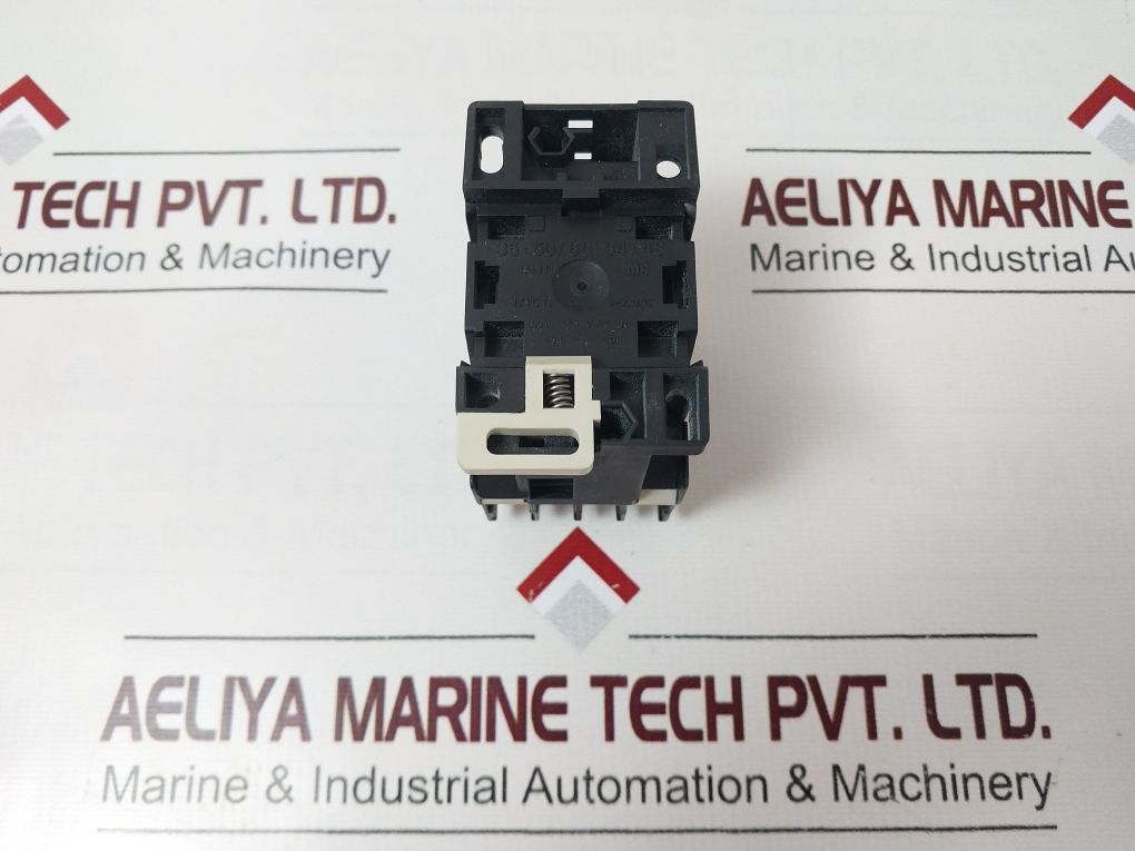 Telemecanique Ca2Dn22M7 Auxiliary Contactor 220-230 V 50 Hz/220-240 V 60 Hz