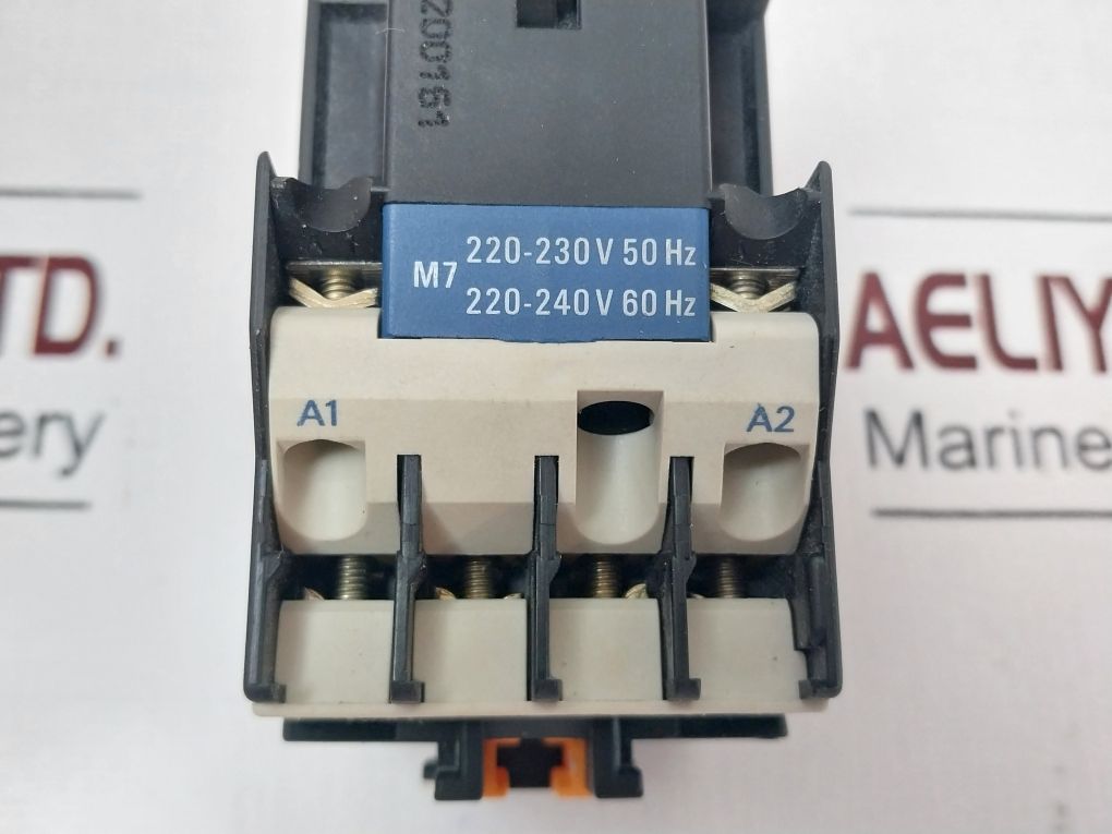 Telemecanique Ca2Dn22M7 Auxiliary Contactor 220-230 V 50 Hz/220-240 V 60 Hz