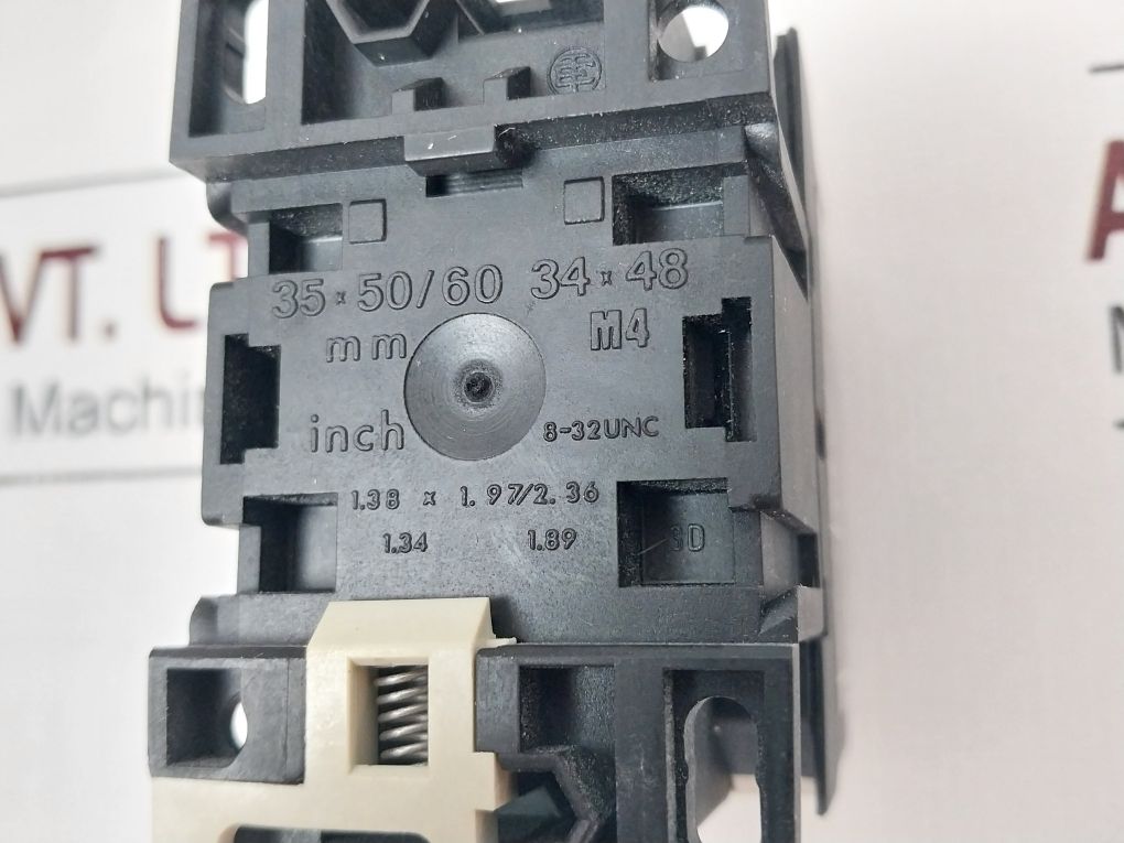 Telemecanique Ca2Dn22M7 Auxiliary Contactor 220-230 V 50 Hz/220-240 V 60 Hz