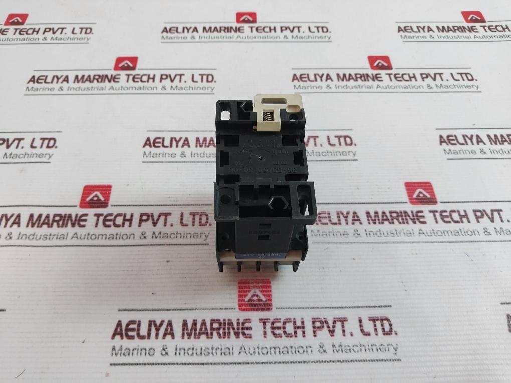 Telemecanique Ca2 Dn 22 Control Relay 50/60Hz
