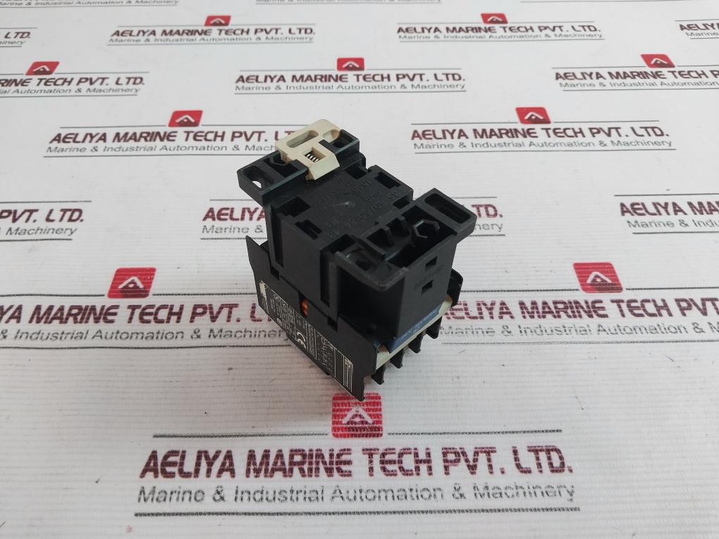 Telemecanique Ca2 Dn 22 Control Relay 50/60Hz