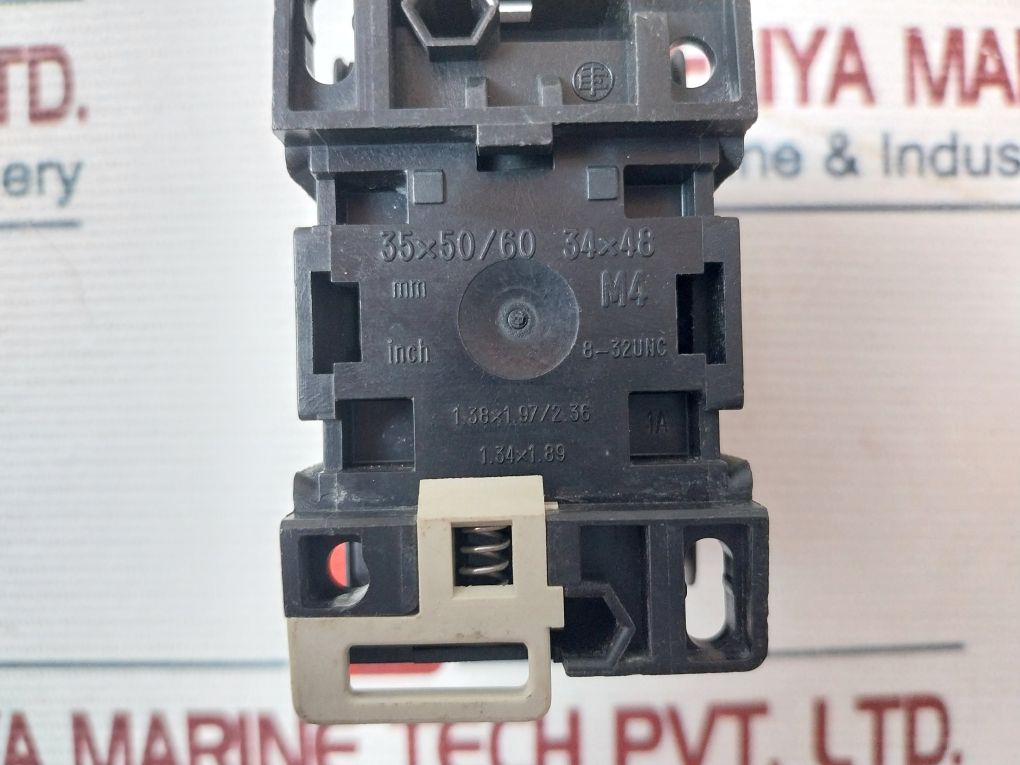 Telemecanique Ca2 Dn 22 Control Relay 6A 500V