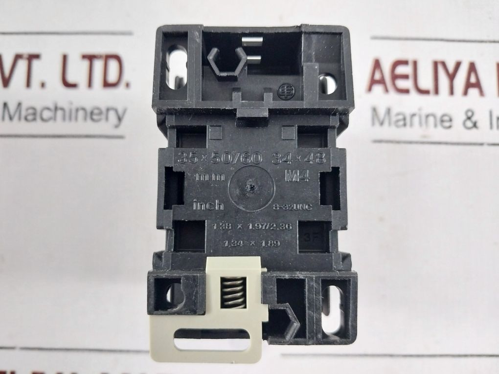 Telemecanique Ca2 Dn 31 Auxiliary Contactor Relay 24V 50 Hz
