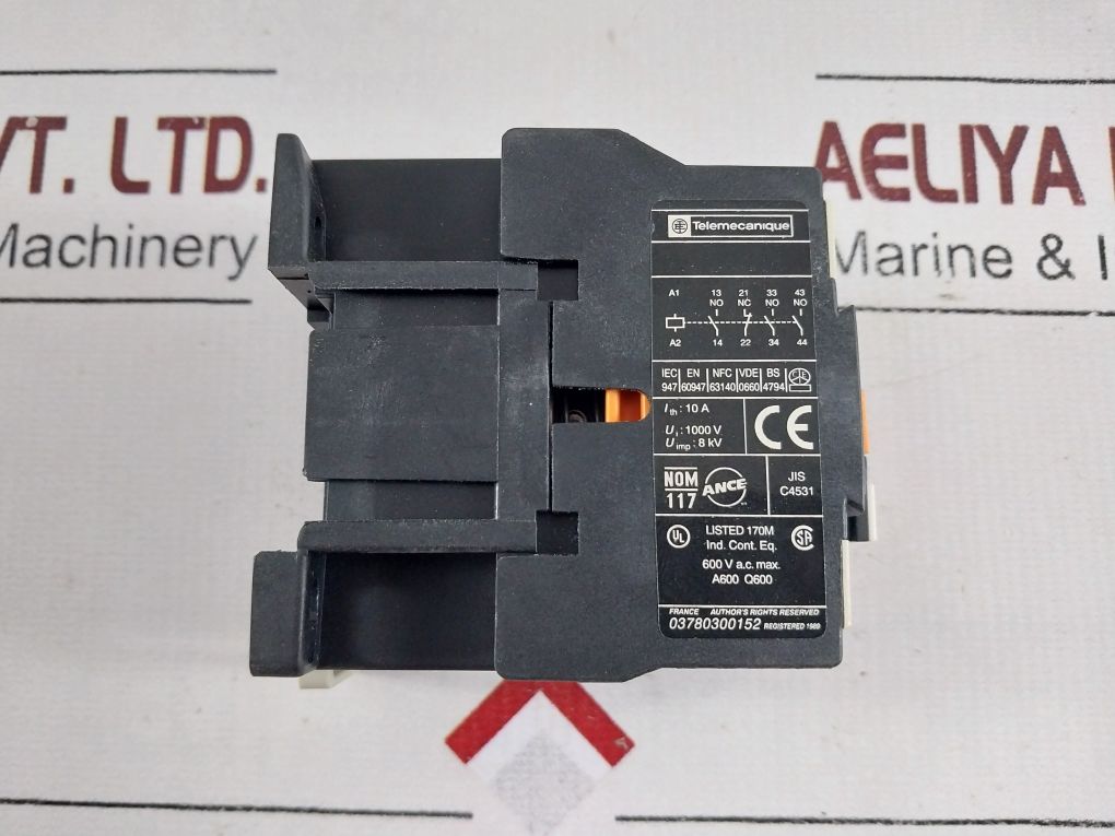 Telemecanique Ca2 Dn 31 Auxiliary Contactor Relay 24V 50 Hz