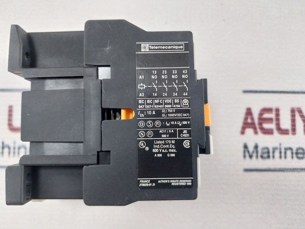 Telemecanique Ca2 Dn 40 Control Relay