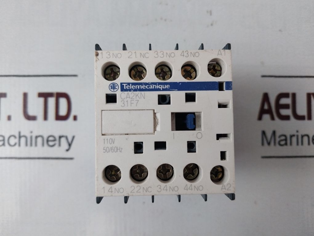 Telemecanique/Schneider Ca2Kn31F7 Control Relay 110V 50/60Hz