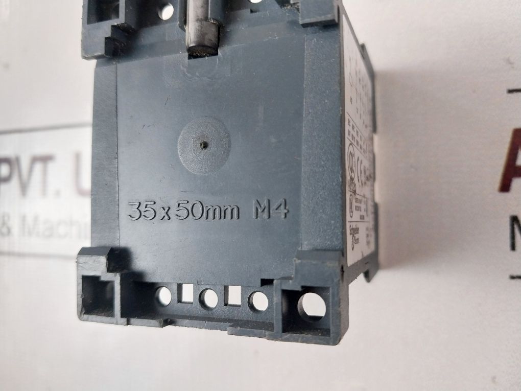 Telemecanique/Schneider Ca2Kn31F7 Control Relay 110V 50/60Hz