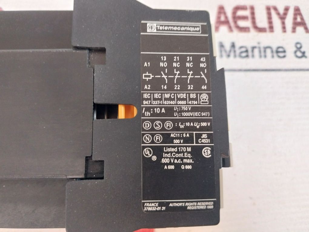Telemecanique Ca3-dn22Md Control Relay 6A 500V