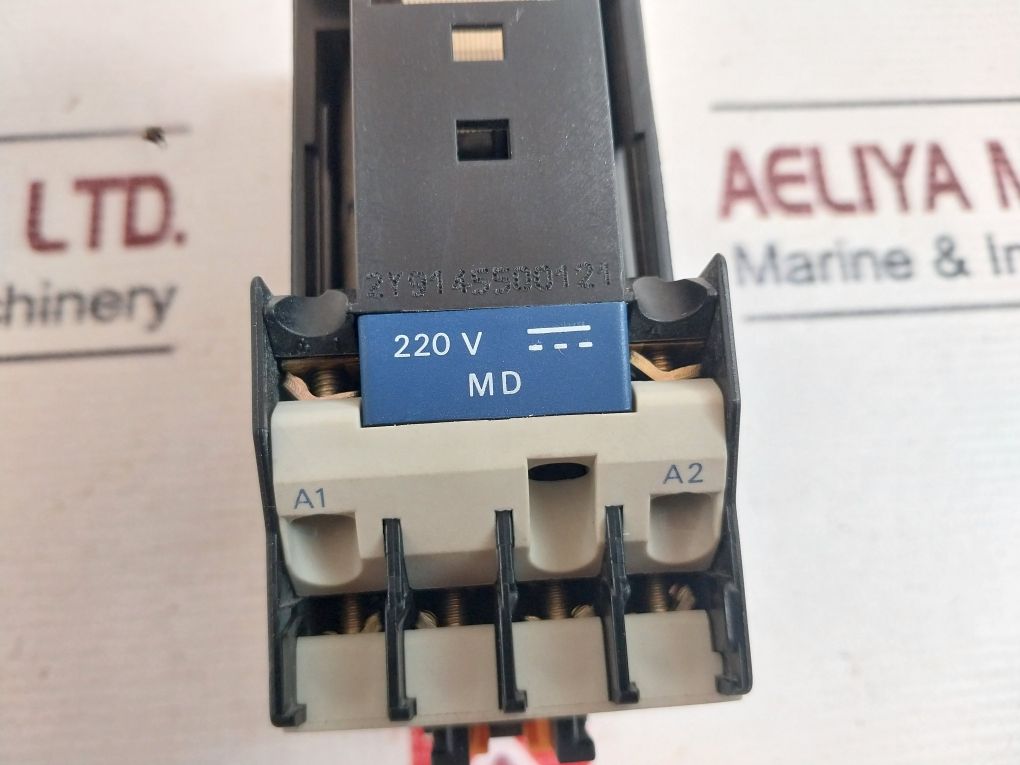 Telemecanique Ca3-dn22Md Control Relay 6A 500V